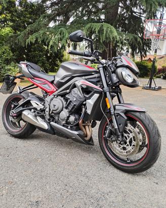 Triumph street triple R  765