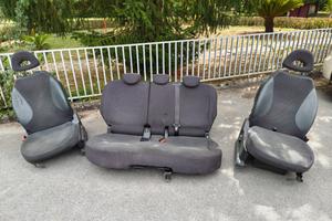 Sedili Nissan Micra 2004 Completi