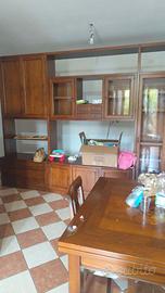 Mobile TV in legno massello con credenza