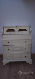 Cassettiera in legno 