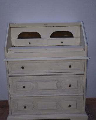 Cassettiera in legno 