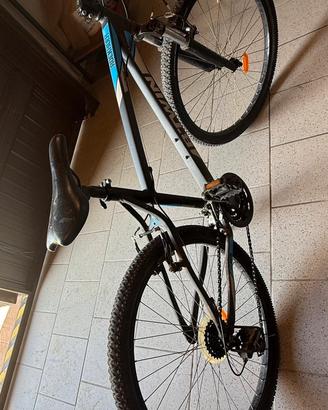 Mountain bike B’Twin Rockrider