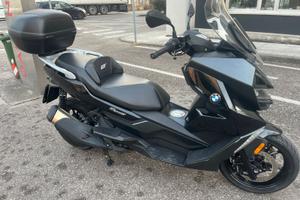 Scooter BMW GT400