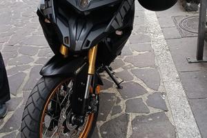 Moto 525