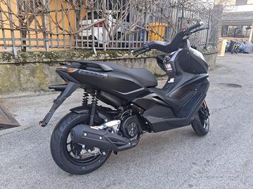 SCOOTER KL BRERA 125cc + MATT BLACK