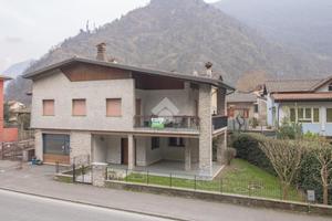 VILLA SINGOLA A GARDONE VAL TROMPIA