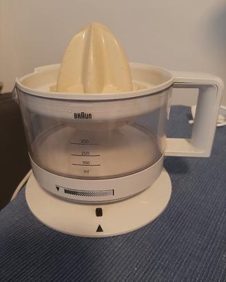 spremiagrumi elettrico  braun 