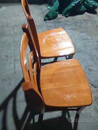 sedie solo due come foto. 