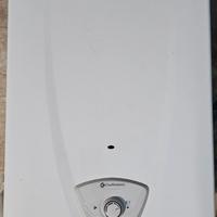 Coppia di Scaldini a metano, 14 e 11 Lt/m