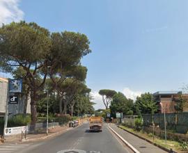 Cassia monolocale con balcone e posto auto