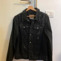 giacca di jeans nera strappata PULL&BEAR