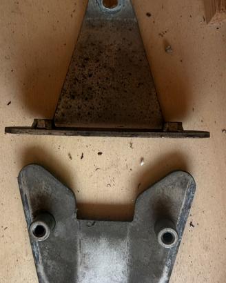 Staffa per bauletto Honda NES (CHIOCCIOLA 125/150)