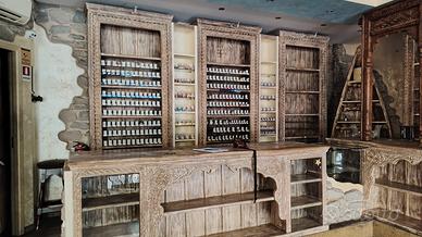 arredo per bar-tabacchino -edicola 
