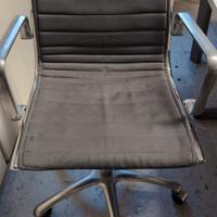 Sedia Ufficio di design nera e acciaio