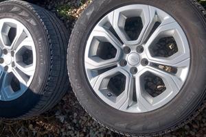 cerchi e gomme land rover evogue 