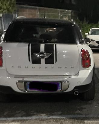 Mini cooper country man all4