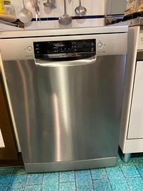 LAVASTOVIGLIE BOSCH SILENCE PLUS SERIE 4