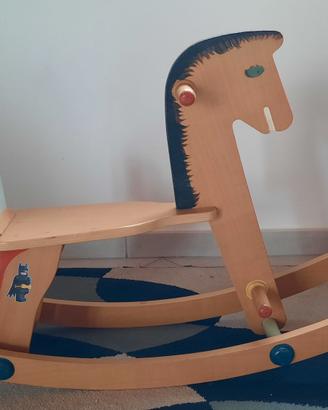 CAVALLO A DONDOLO