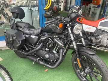 Harley-Davidson Sportster 883