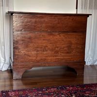 Vecchia madia in legno