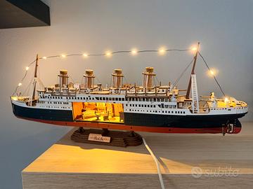 Modellino Titanic