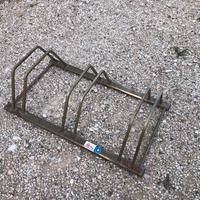 Porta biciclette da terra