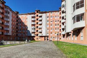 3 LOCALI A OPERA