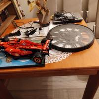 tavolo in legno con sedue