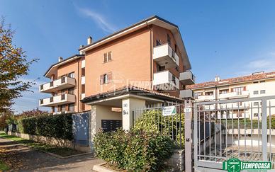 AMPIO MONOLOCALE DI 53 MQ CON AREA ESTERNA 35 MQ,