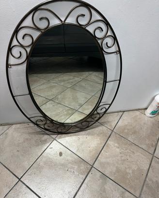 Specchio ferro battuto