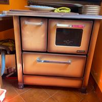Stufa a legna con forno NORDICA
