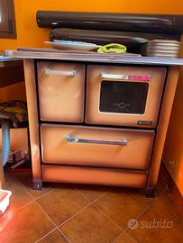 Stufa a legna con forno NORDICA