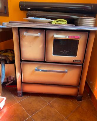 Stufa a legna con forno NORDICA
