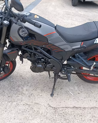 Benelli leoncino 125 
