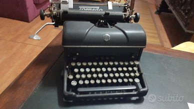 Macchina da scrivere Vintage