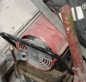 Attrezzatura per intonacatura e gessatura