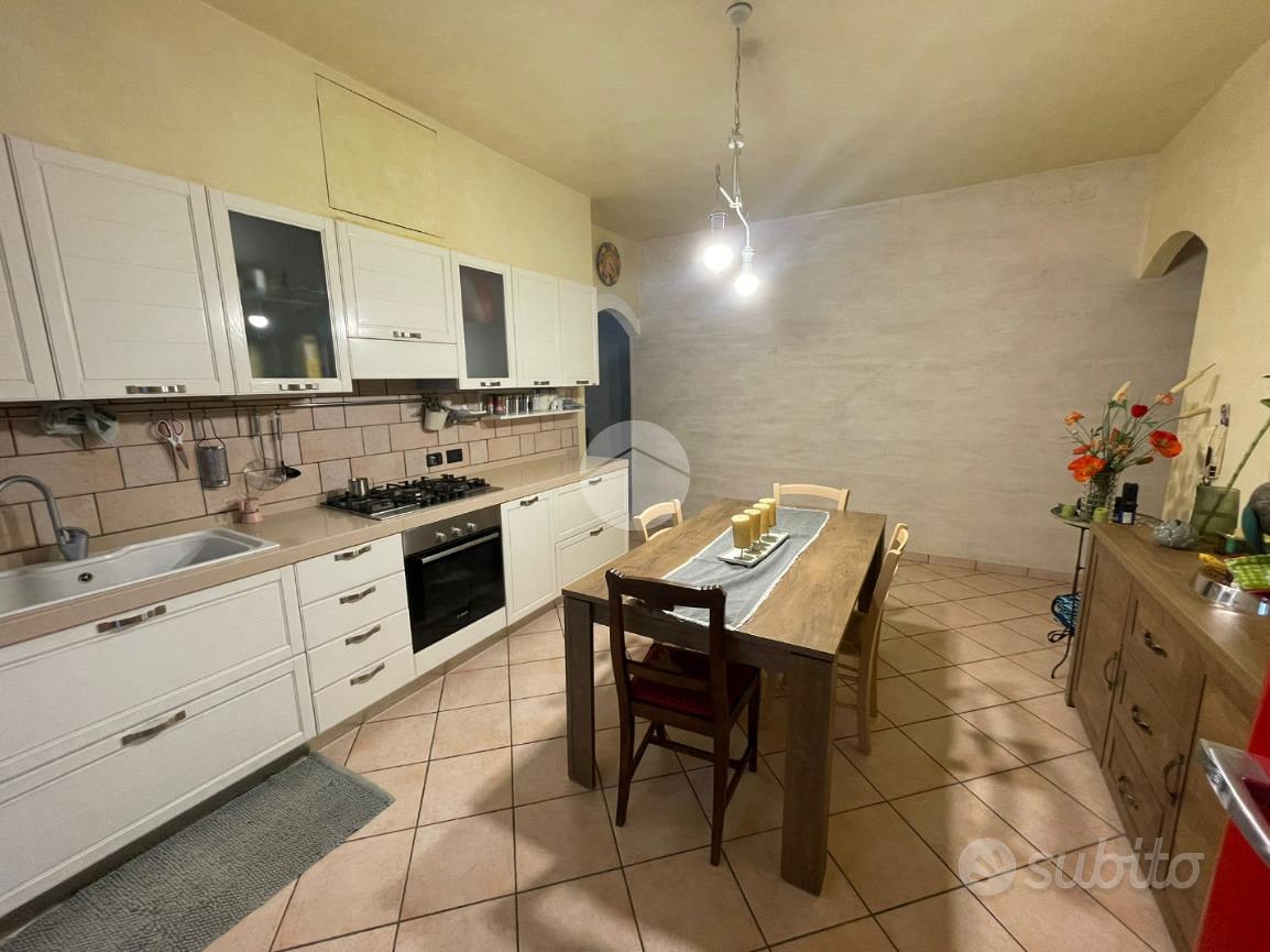 PORZIONE DI BIFAMILIARE A SAN GIORGIO BIGARELLO - Vista 5
