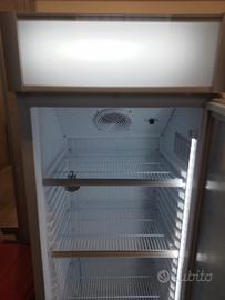 frigo a colonna per bibite