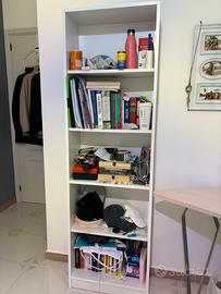 Libreria mobile arredamento camera