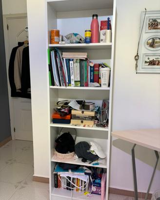 Libreria mobile arredamento camera