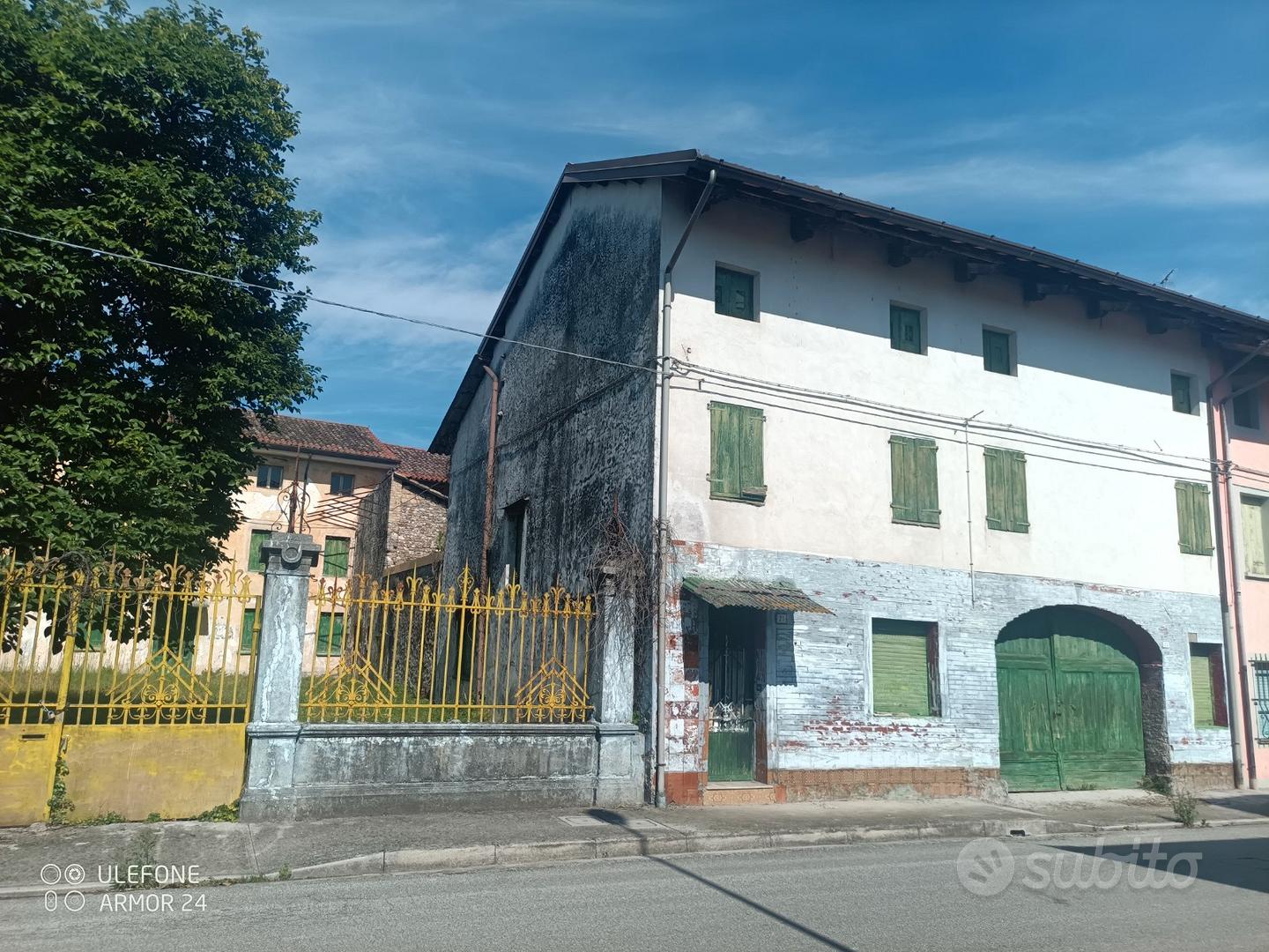 2 case su 3 piani a Sedegliano da ristrutturare - Vista 2