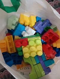 Busta piena di costruzioni chicco,plastik lisciani