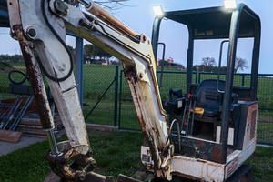 Escavatore BobCat 320