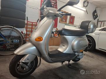 Vespa ET4 / 125 CC anno 1997