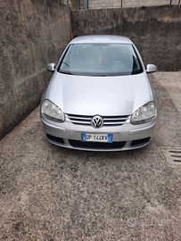 VW Golf serie 5 1.6 benzina