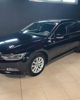 Volkswagen Passat Variant 1.6 TDI Comfortline Blue