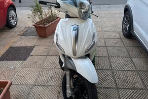 Piaggio Beverly 350 Sport Touring ABS  2018