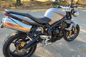 street triple 675 09 finanziabile 