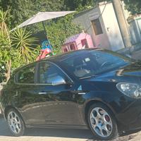 Giulietta quadrifoglio verde 1750 tbi