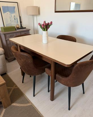 Tavolo da pranzo in legno allungabile